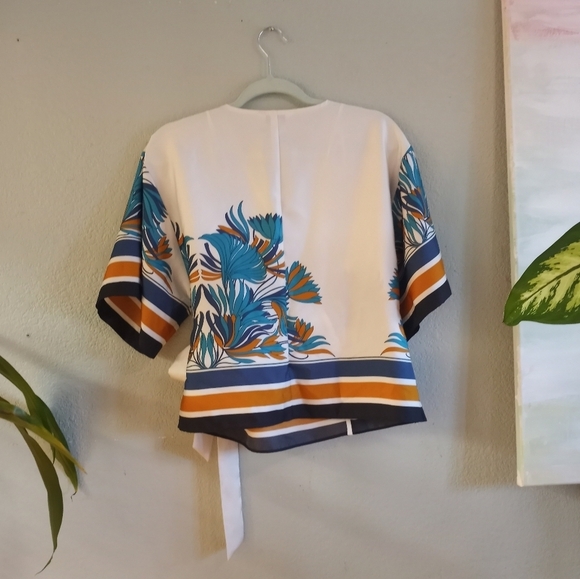 Nine West Dolman Sleeve Flowy Silky Kimono Tie Front Casual Wrap Bohemian Top - Picture 5 of 9